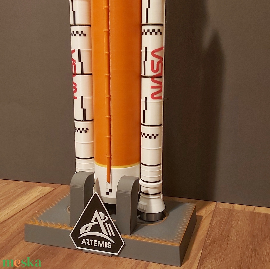 NASA SLS Artemis II rakéta � 1:200 méretarányú 3D nyomtatott modell - otthon & életmód - dekoráció - dekoratív figurák és szobrok - Meska.hu
