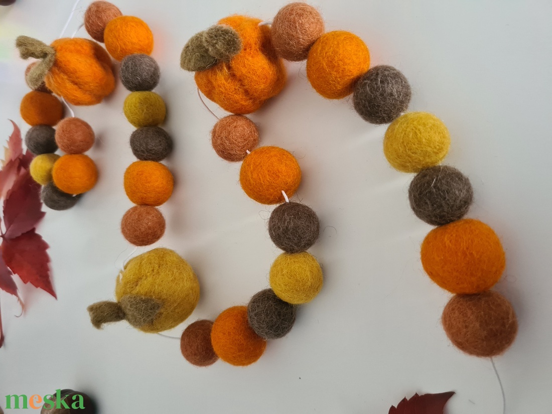 Oszi Halloween dekoráció narancs tokokkel.Halloween nemezgolyó fűzr.Nemezelt dekor pumpkin Halloween pom pom girland - halloweeni dekoráció - halloweeni dekoráció - Meska.hu Oszi Halloween dekoráció narancs tokokkel.Halloween nemezgolyó fűzr.Nemezelt dekor pumpkin Halloween pom pom girland - halloweeni dekoráció - halloweeni dekoráció - Meska.hu