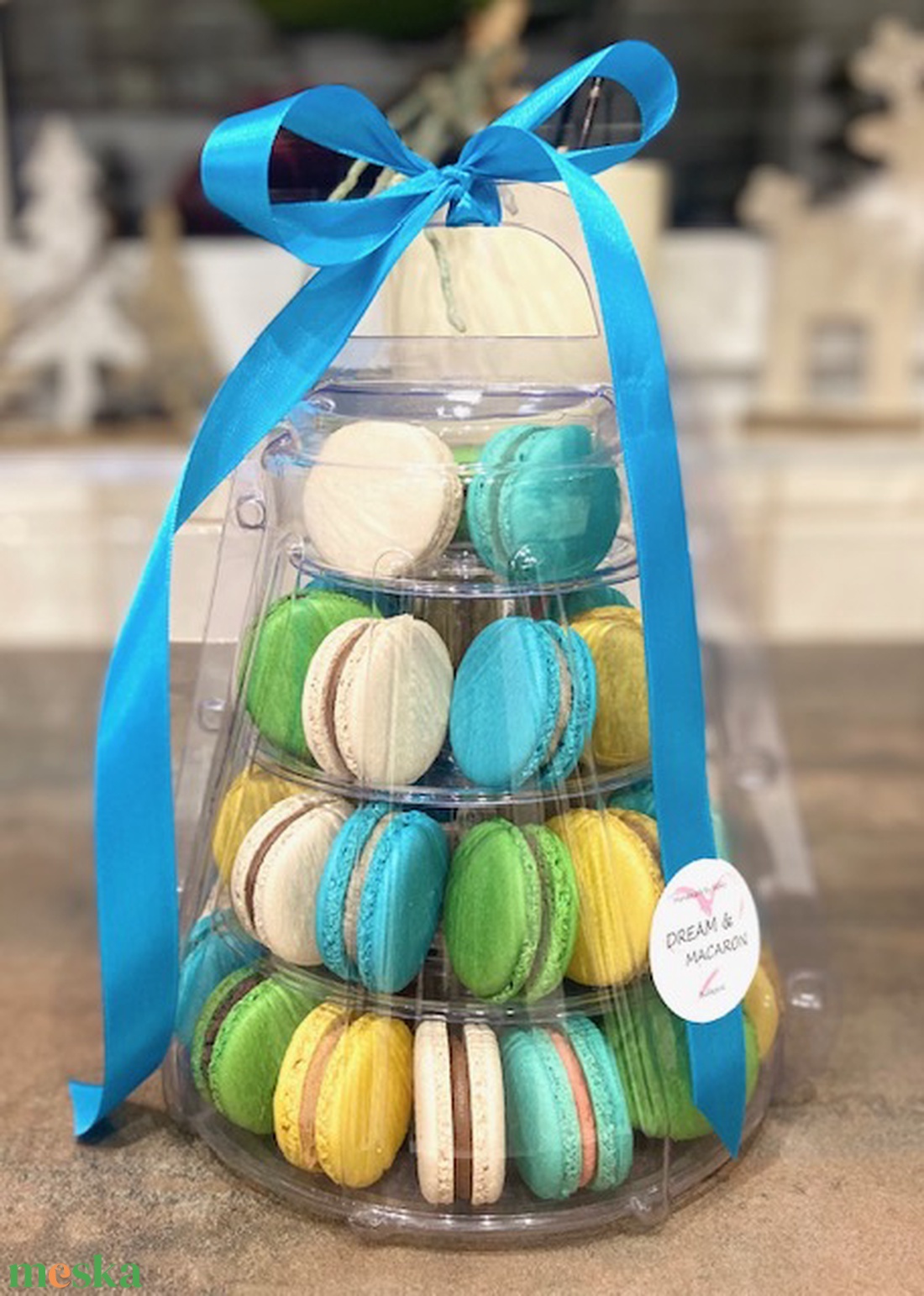 Macaron torony (4 emeletes) hordozóval - élelmiszer - édesség - Meska.hu