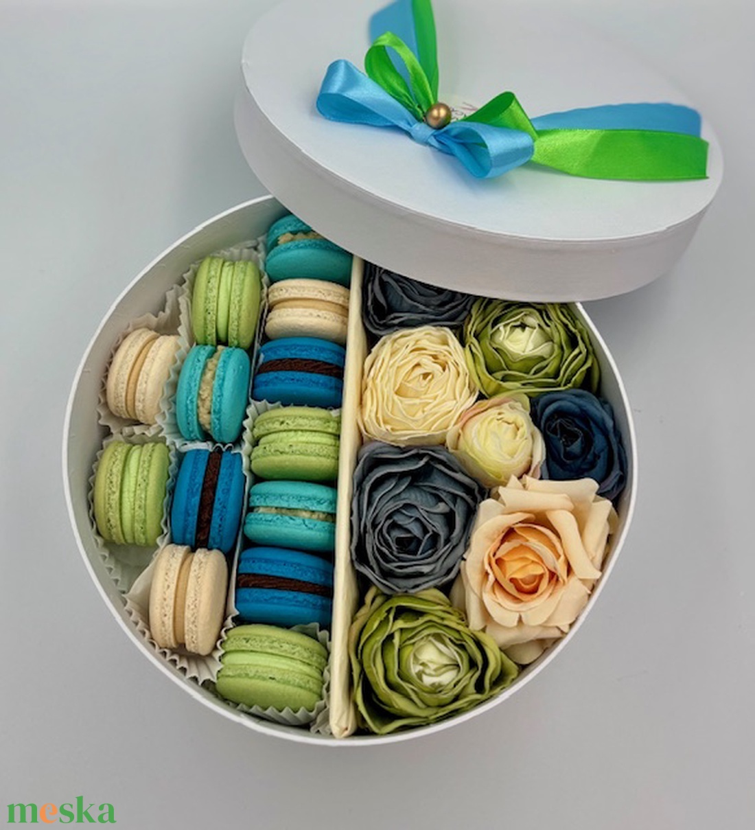 Virágos MACARON box - élelmiszer - édesség - Meska.hu Virágos MACARON box - élelmiszer - édesség - Meska.hu