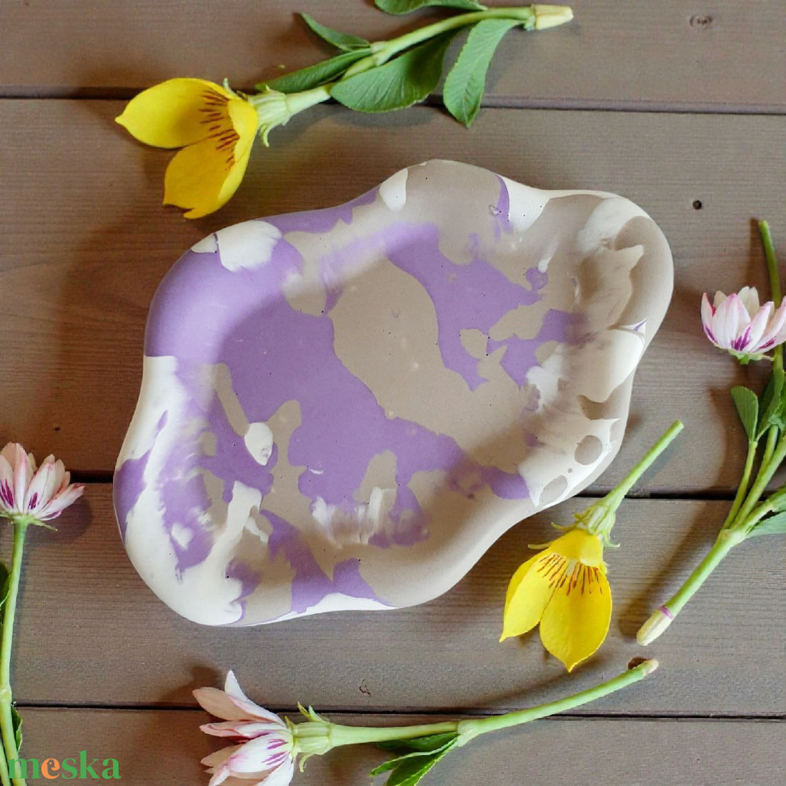 Jesmonite ékszertartó tálca - ékszer - ékszertartó - ékszerdoboz - Meska.hu