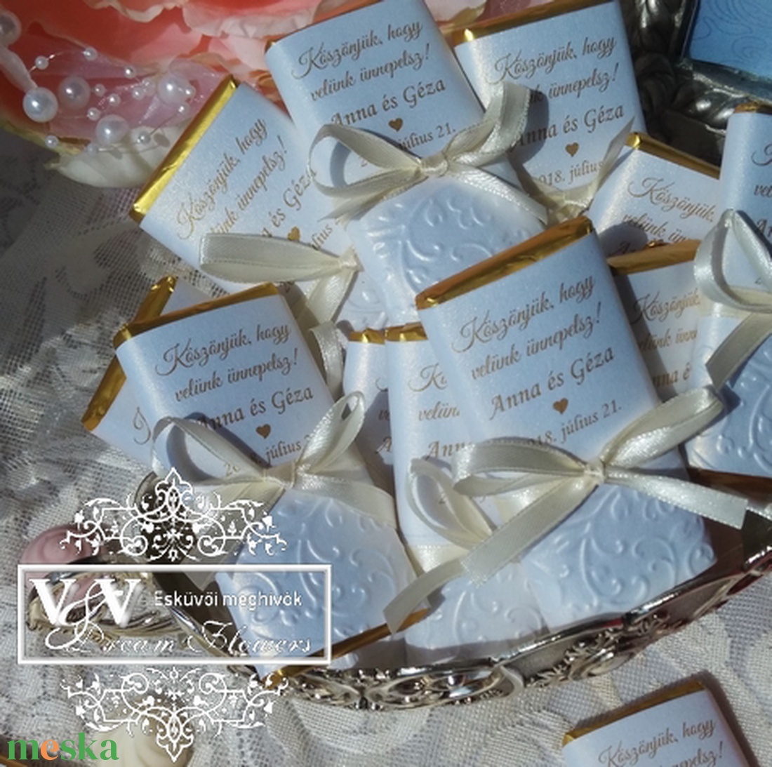 Csokoládé köszönetajándék esküvőre dombormintás díszpapír bevonattal - esküvő - emlék & ajándék - köszönőajándék - Meska.hu Csokoládé köszönetajándék esküvőre dombormintás díszpapír bevonattal - esküvő - emlék & ajándék - köszönőajándék - Meska.hu