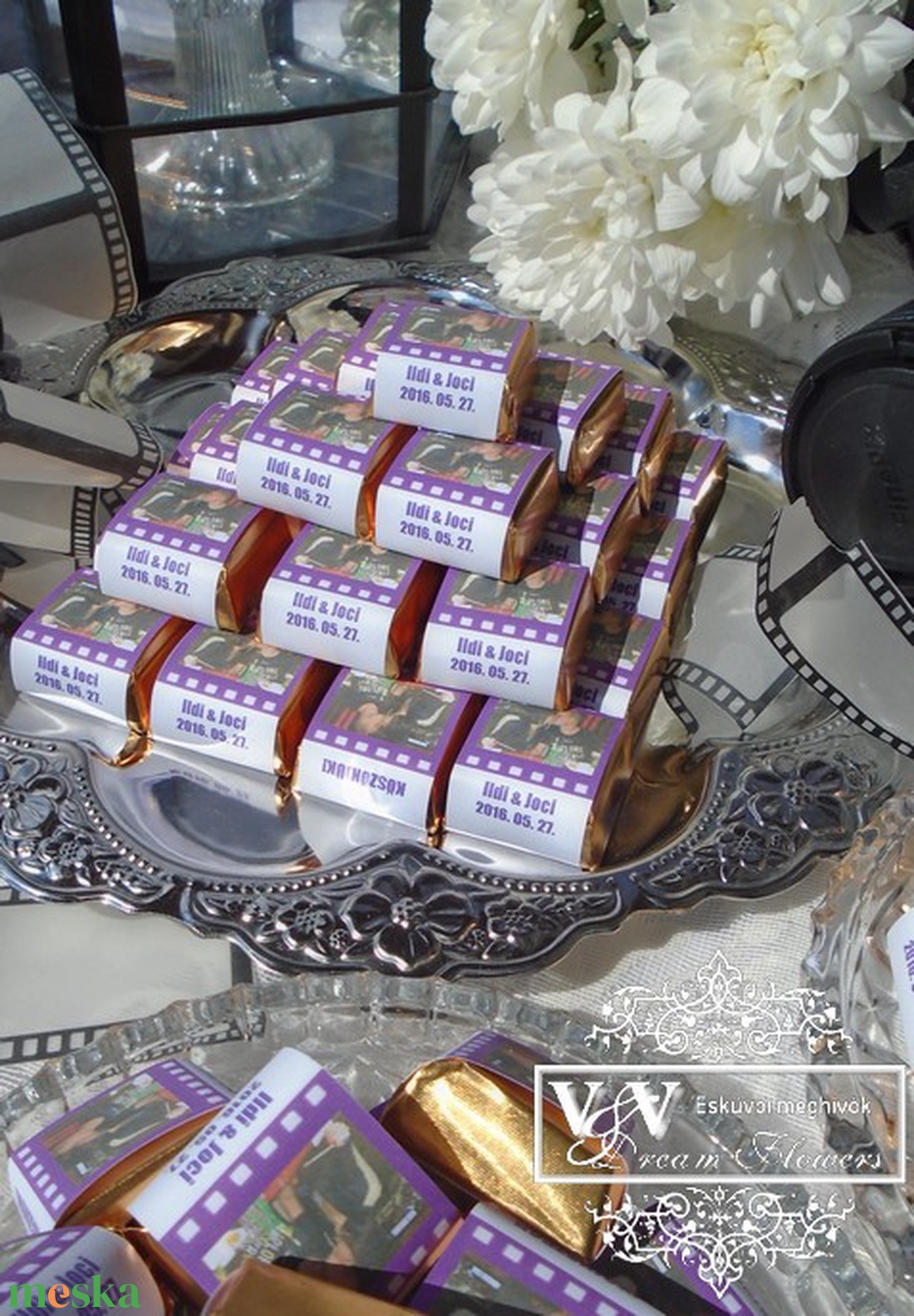 Esküvői csoki köszönetajándék fotóval lila filmkockás kerettel - esküvő - emlék & ajándék - köszönőajándék - Meska.hu Esküvői csoki köszönetajándék fotóval lila filmkockás kerettel - esküvő - emlék & ajándék - köszönőajándék - Meska.hu