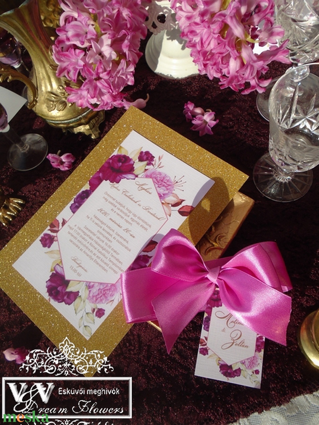 Esküvői meghvó ciklámen pink rózsákkal es arany csillámos háttérrel - esküvő - meghívó & kártya - meghívó - Meska.hu