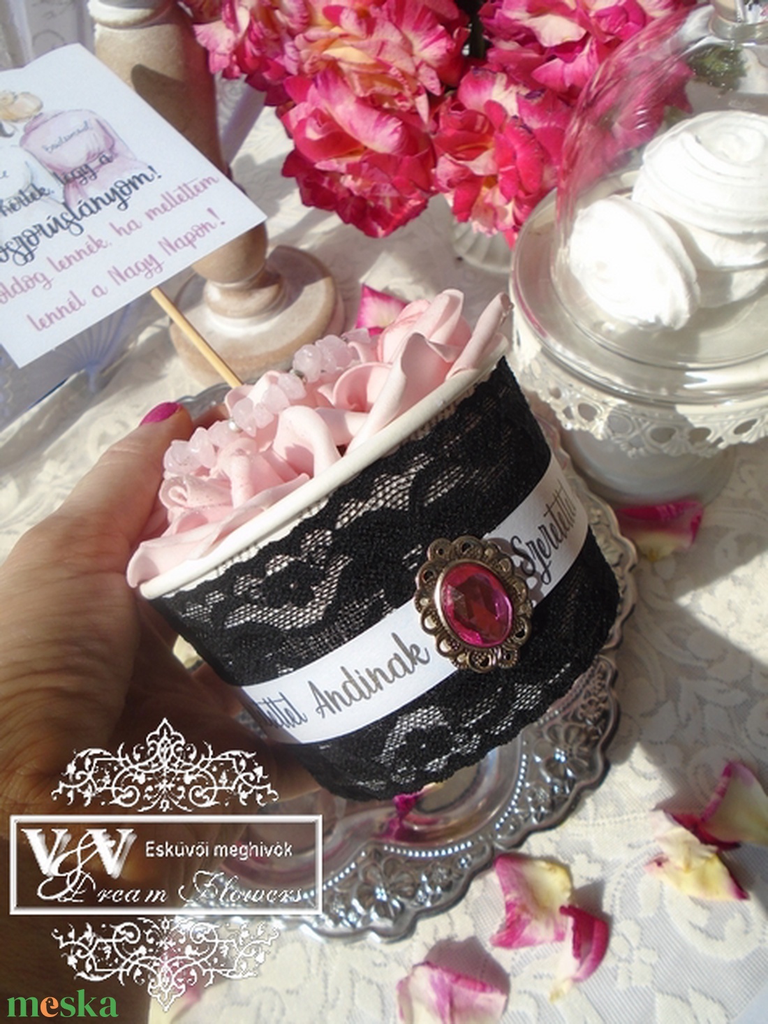 Koszorúslány felkérő mini rózsa box rózsakvarc ásvány karkötővel - esküvő - meghívó & kártya - koszorúslány felkérő - Meska.hu