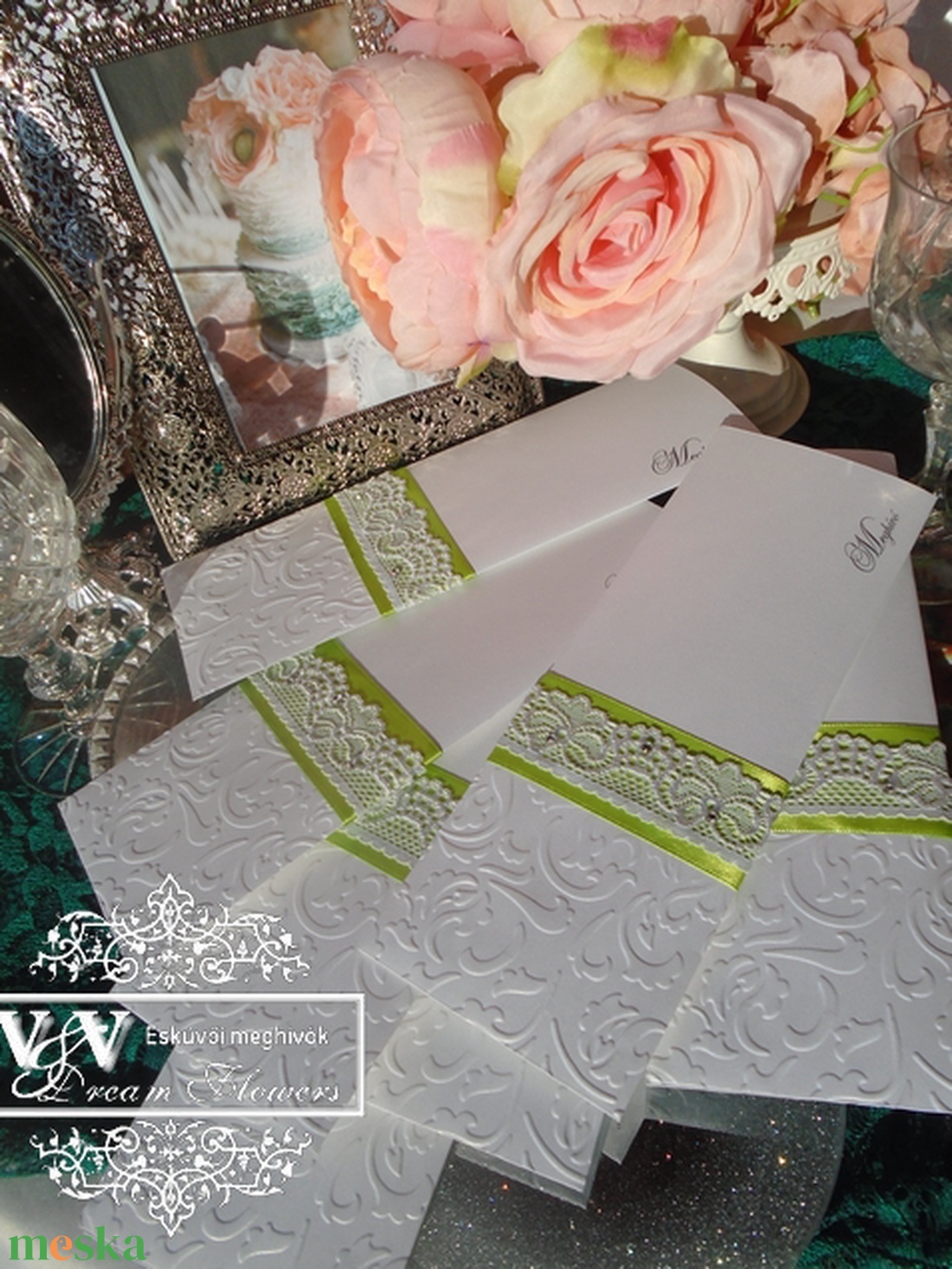 Csipkés kihúzható esküvői meghívó strasszokkal domborított dísz tokban  - esküvő - meghívó & kártya - meghívó - Meska.hu
