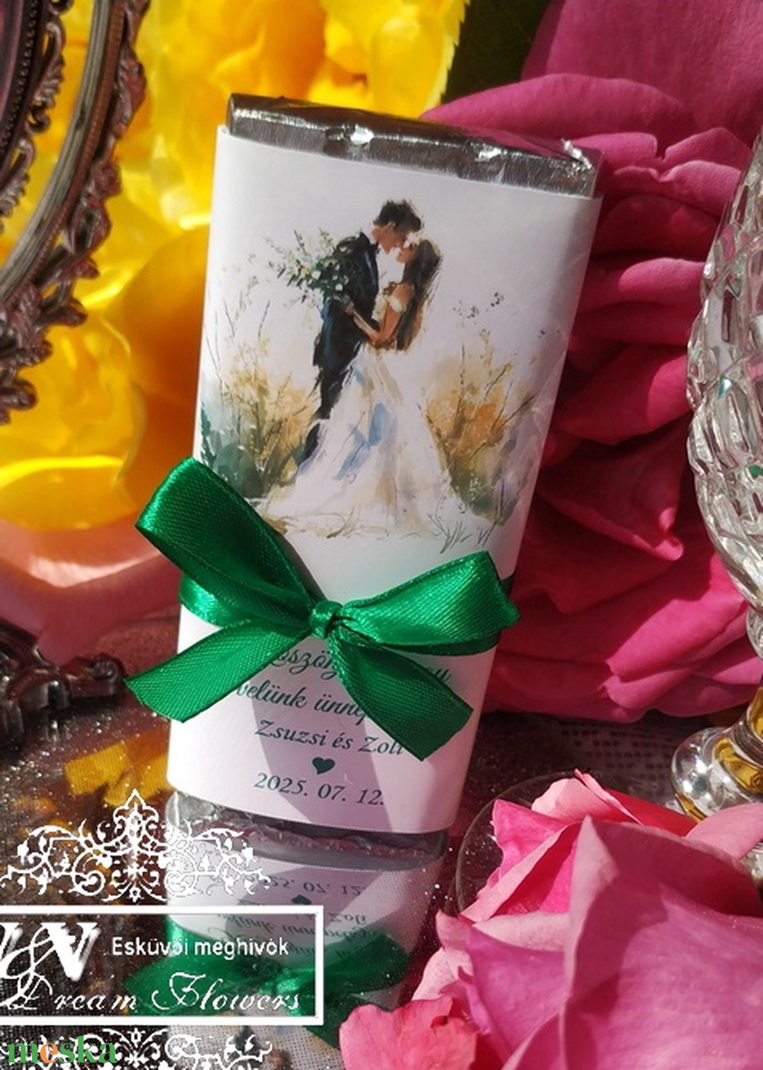 Esküvői csoki köszönetajándék romantikus jegyespárral, zöld szalaggal 5 x 11 cm greenery esküvőre - esküvő - emlék & ajándék - köszönőajándék - Meska.hu Esküvői csoki köszönetajándék romantikus jegyespárral, zöld szalaggal 5 x 11 cm greenery esküvőre - esküvő - emlék & ajándék - köszönőajándék - Meska.hu