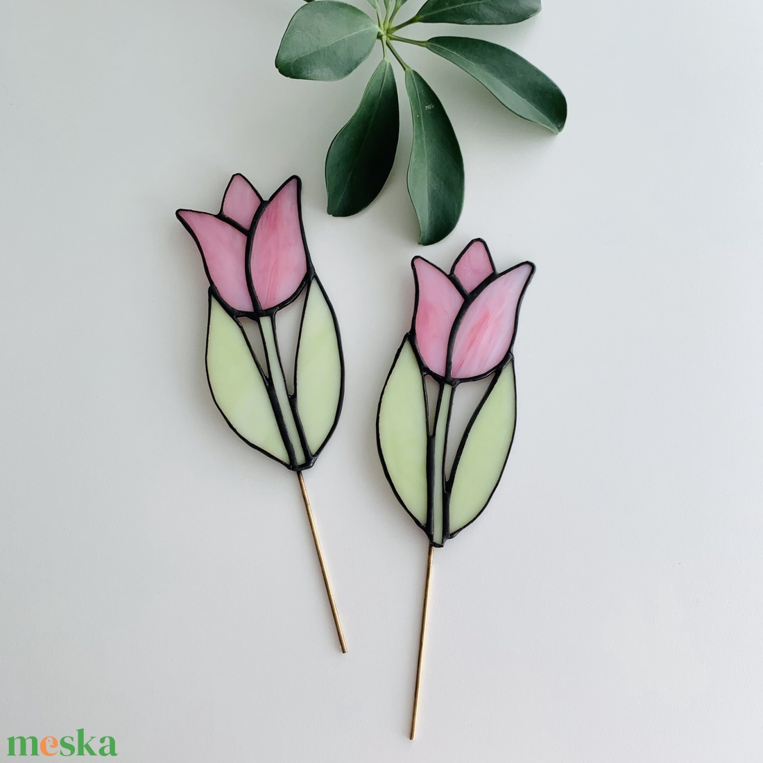 Üveg Tulipán - Fényáteresztő színes üveg - Tiffany - otthon & életmód - dekoráció - virágdísz és tartó - csokor & virágdísz - Meska.hu Üveg Tulipán - Fényáteresztő színes üveg - Tiffany - otthon & életmód - dekoráció - virágdísz és tartó - csokor & virágdísz - Meska.hu