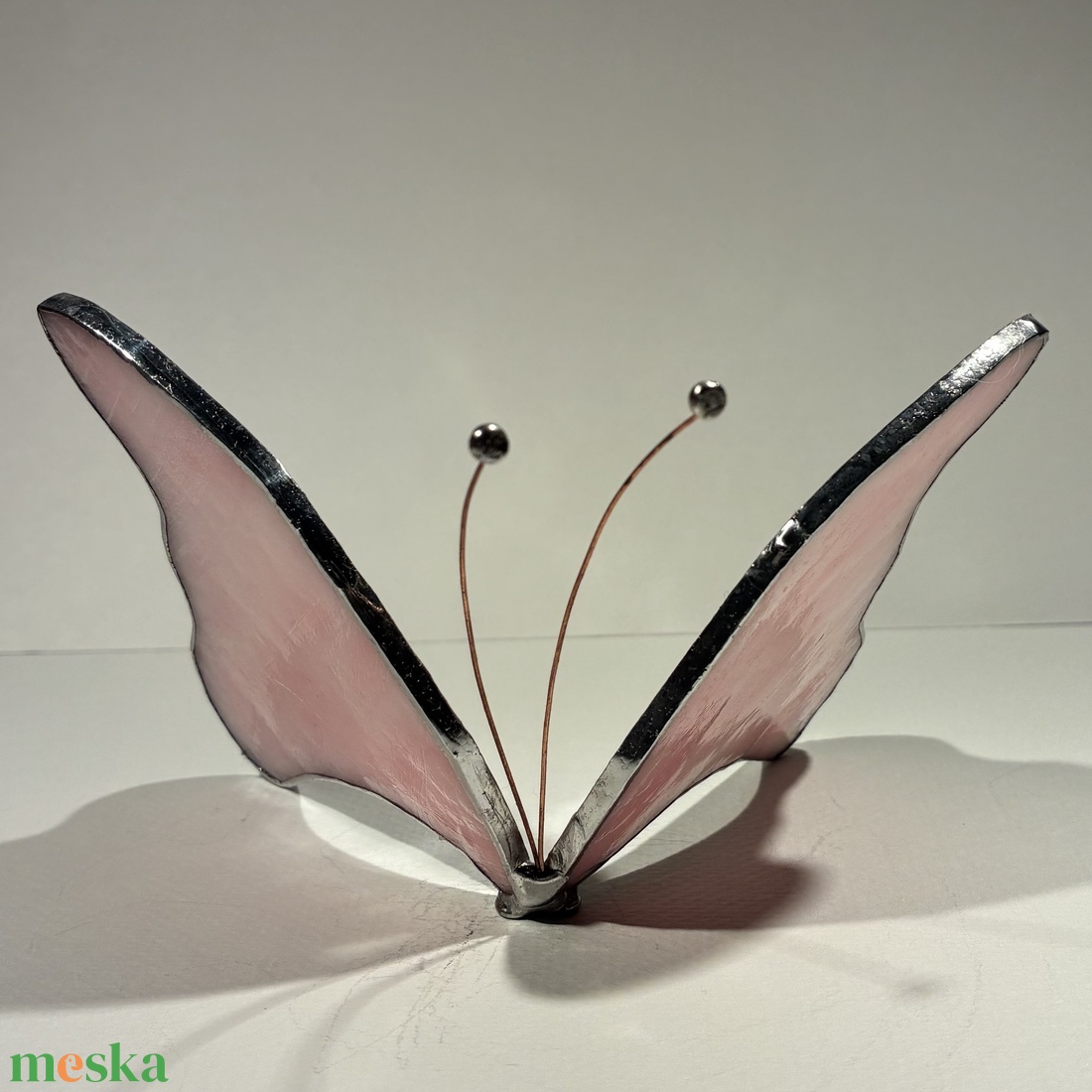 Pillangó opal rózsaszín - otthon & életmód - dekoráció - asztal és polc dekoráció - díszüveg - Meska.hu