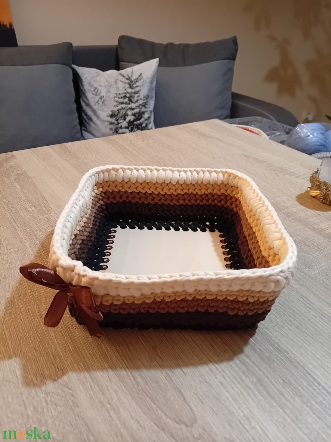 Horgolt kosárka - otthon & életmód - dekoráció - asztal és polc dekoráció - dekorációs tál, tartó - Meska.hu