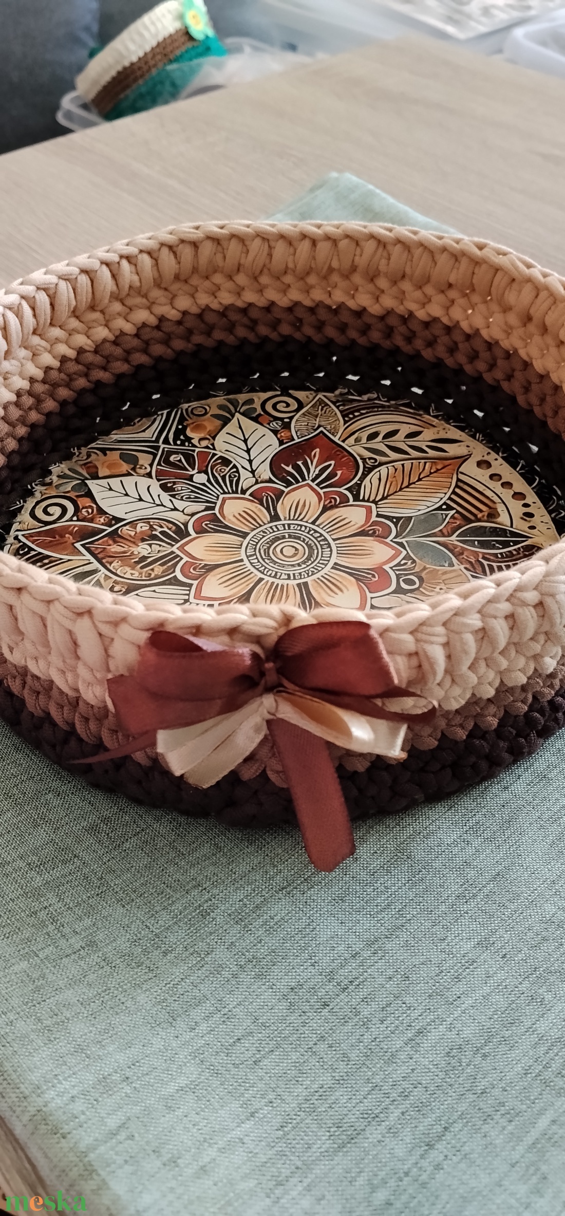 Horgolt kosárka - otthon & életmód - dekoráció - asztal és polc dekoráció - dekorációs tál, tartó - Meska.hu