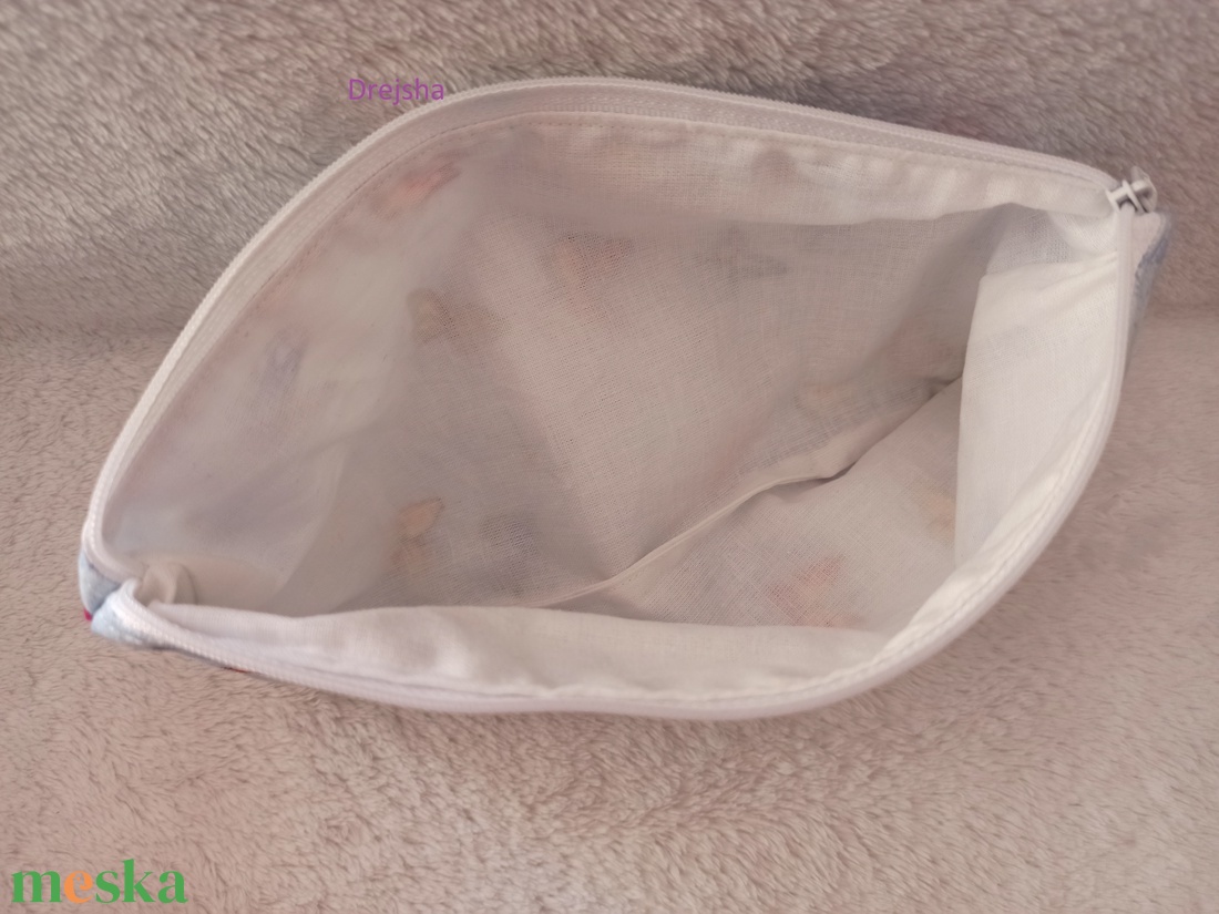 Lányos baba-szett - baba - mama - pelenkázó, babafürdető kellékek - pelenkázó szett - Meska.hu