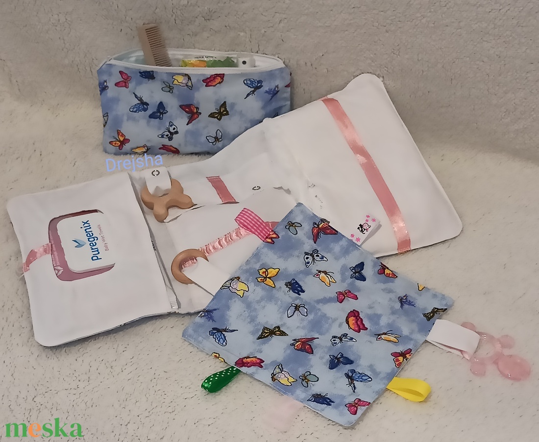 Lányos baba-szett - baba - mama - pelenkázó, babafürdető kellékek - pelenkázó szett - Meska.hu