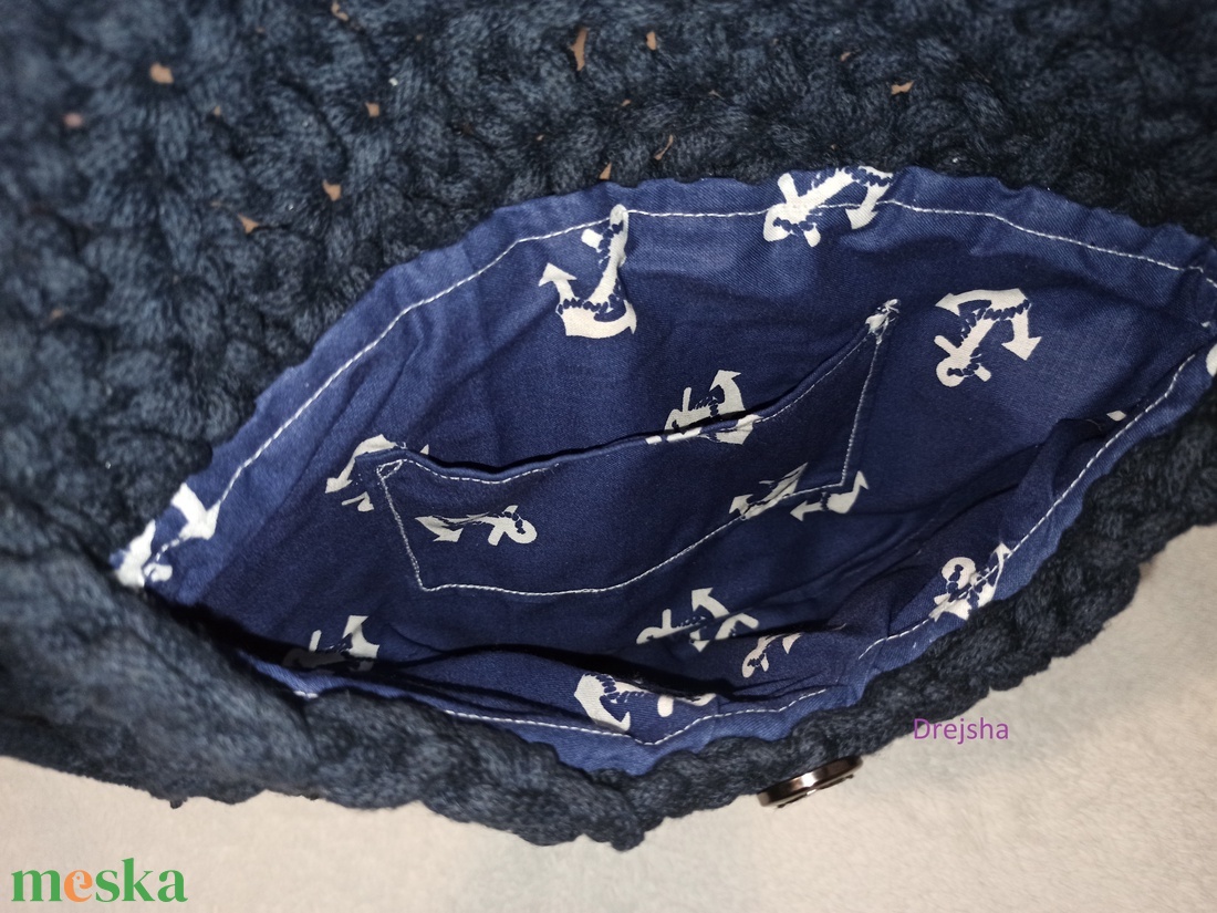 Sötétkék pamut zsinórfonalból horgolt cross-body táska - táska & tok - kézitáska & válltáska - válltáska - Meska.hu