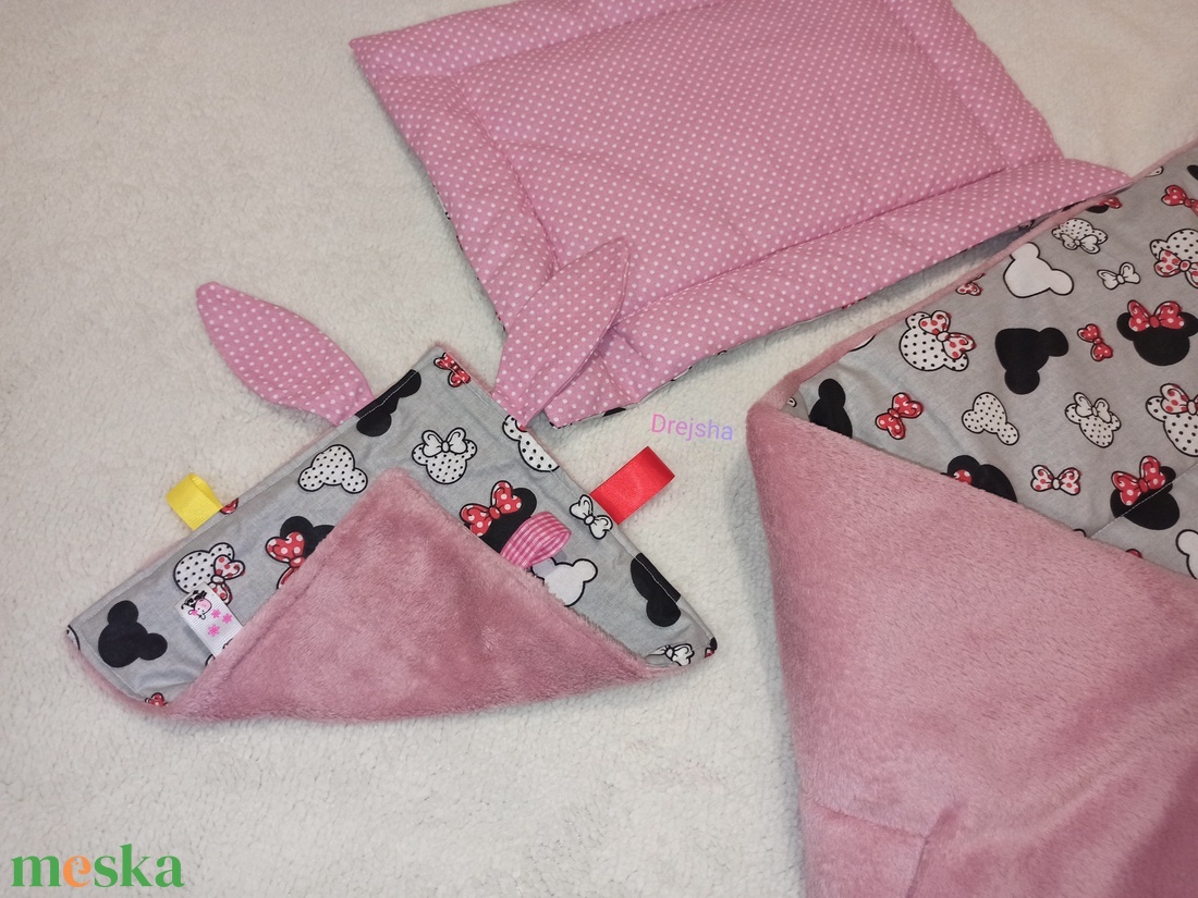 Lányos baba ágynemű-szett + ajándék - baba - mama - baba ágynemű - szett kiságyba - Meska.hu
