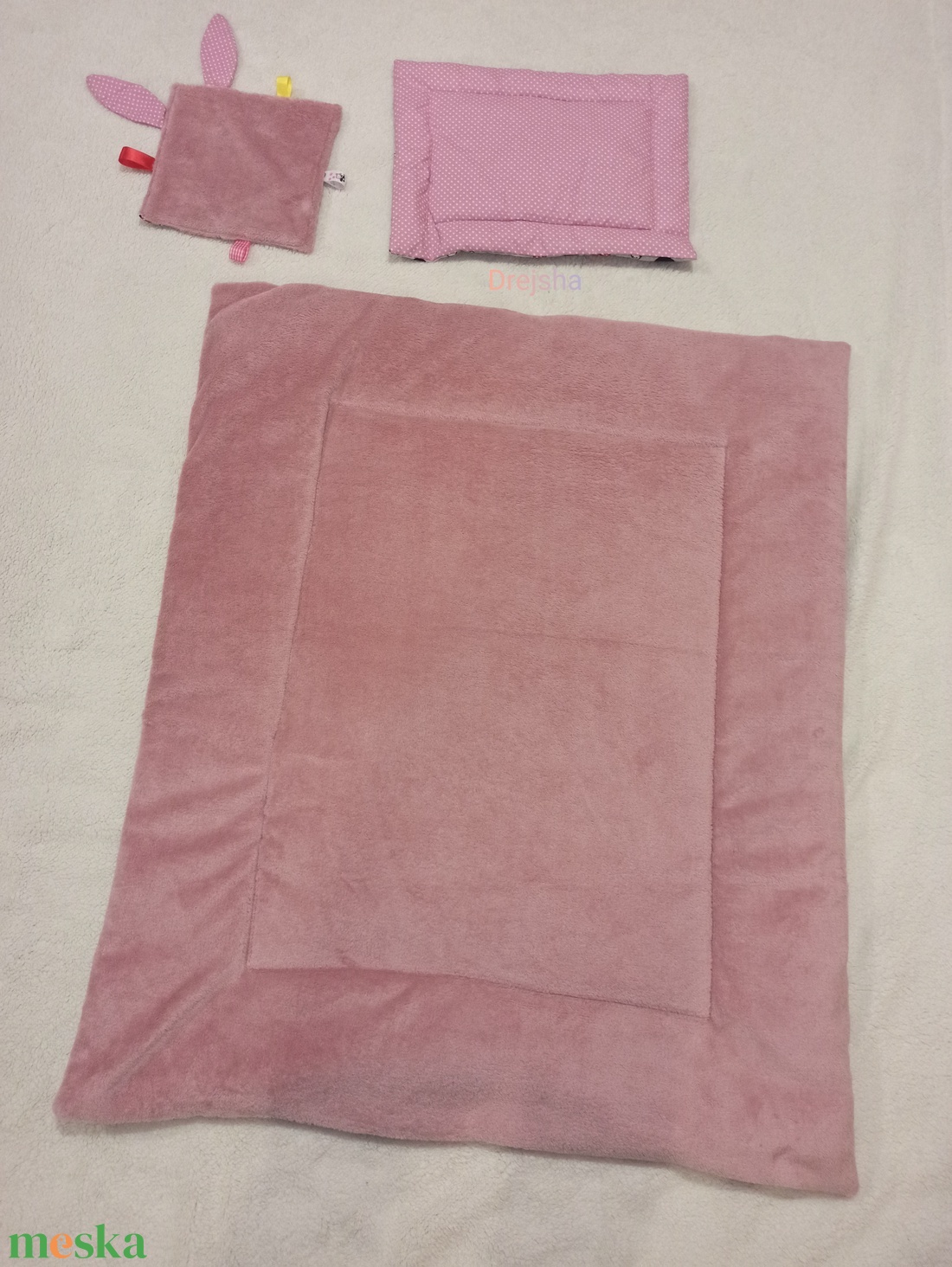 Lányos baba ágynemű-szett + ajándék - baba - mama - baba ágynemű - szett kiságyba - Meska.hu