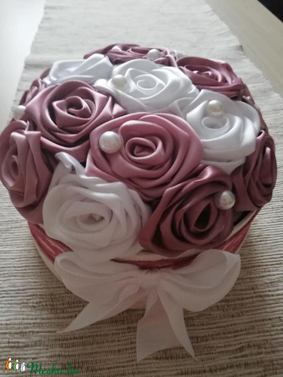 Anyák napjára selyemvirágbox  mályva ,fehér rózsákkal - esküvő - emlék & ajándék - szülőköszöntő ajándék - Meska.hu