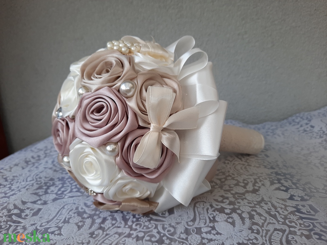 Rose gold,ekrü,púder színű örökcsokor - esküvő - menyasszonyi- és dobócsokor - Meska.hu Rose gold,ekrü,púder színű örökcsokor - esküvő - menyasszonyi- és dobócsokor - Meska.hu