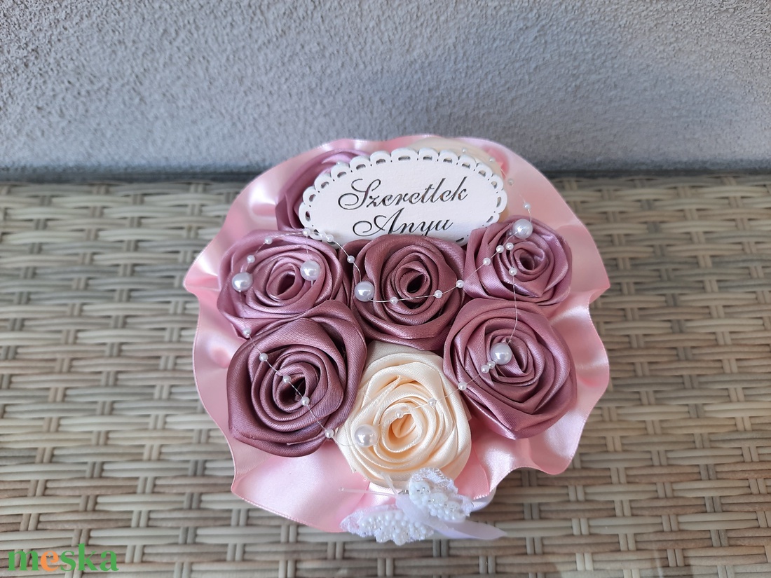 Anyák napi virágbox - otthon & életmód - dekoráció - asztal és polc dekoráció - asztaldísz - Meska.hu