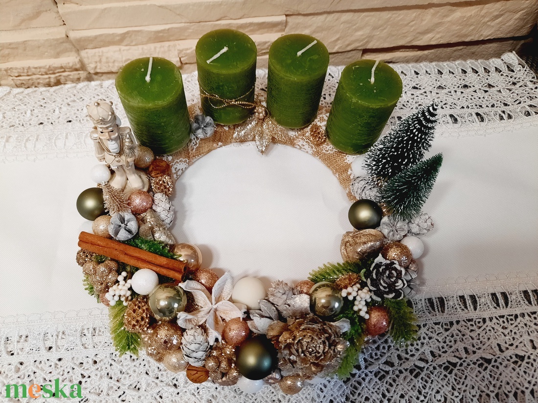 Adventi koszorú diótörővel  - karácsony - adventi díszek - adventi koszorú - Meska.hu