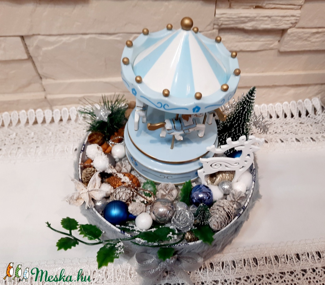 Karácsonyi asztaldísz zenélő körhintával,kék színű  - otthon & lakás - dekoráció - Meska.hu