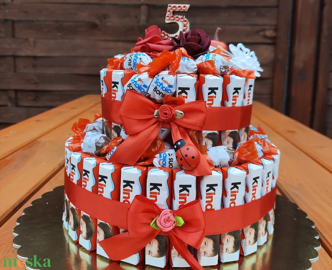 Kinder csoki torta születésnapra! - esküvő - dekoráció - asztaldísz - Meska.hu Kinder csoki torta születésnapra! - esküvő - dekoráció - asztaldísz - Meska.hu