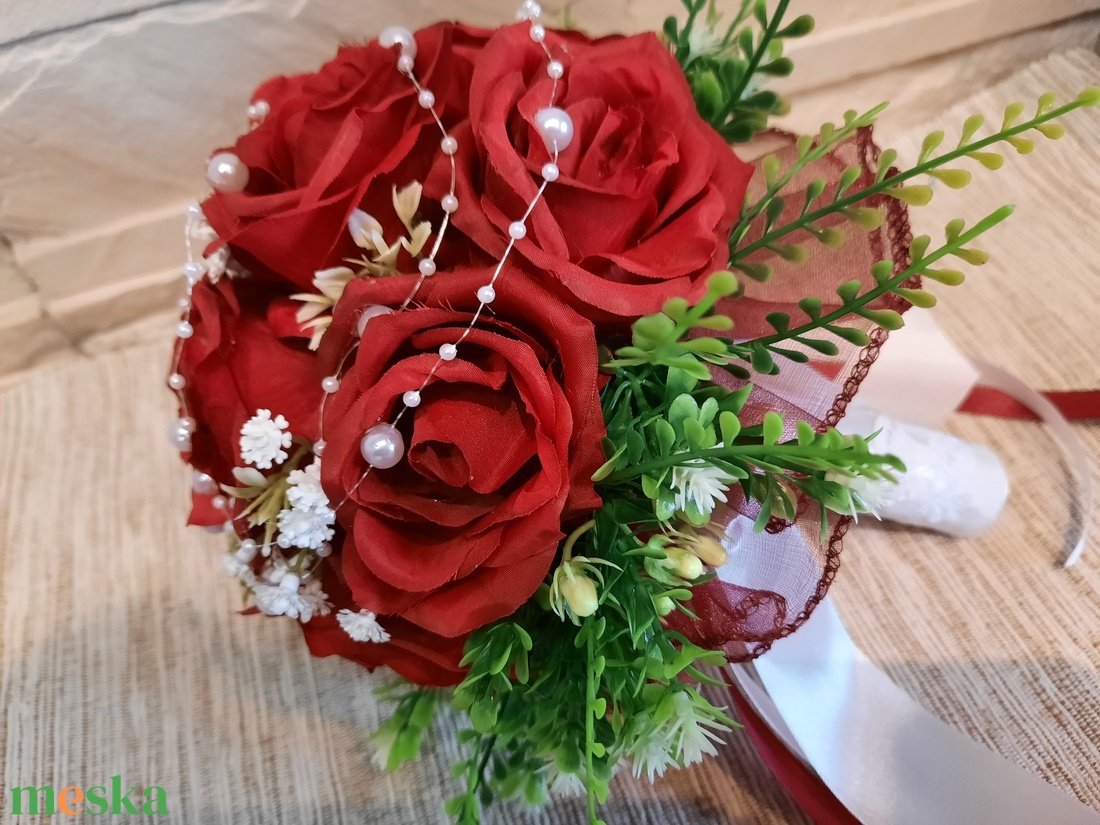 Örökcsokor, sötét piros - esküvő - menyasszonyi- és dobócsokor - Meska.hu