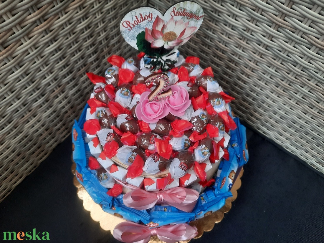 Kinder-dörmi maci torta születésnapra! - élelmiszer - édesség - Meska.hu