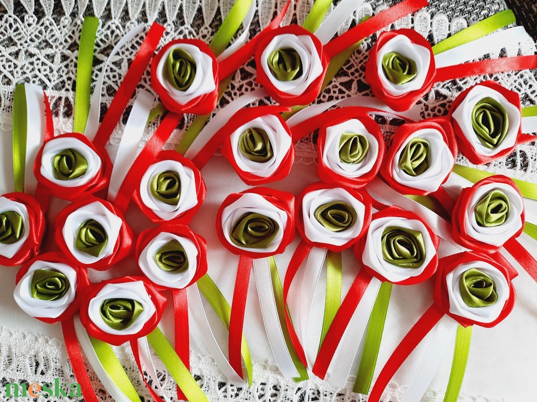 Nemzeti színű kitűző/5db/ - ékszer - kitűző és bross - Meska.hu