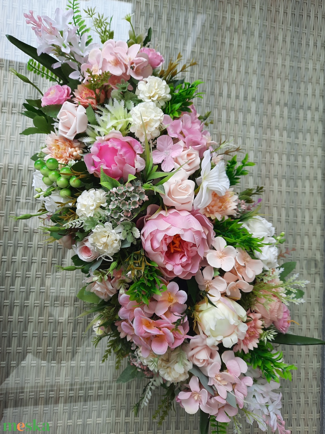 Esküvői örökcsokor szett:Menyasszonyi csokor,dobócsokor, asztaldísz, kitűző  - esküvő - menyasszonyi- és dobócsokor - Meska.hu