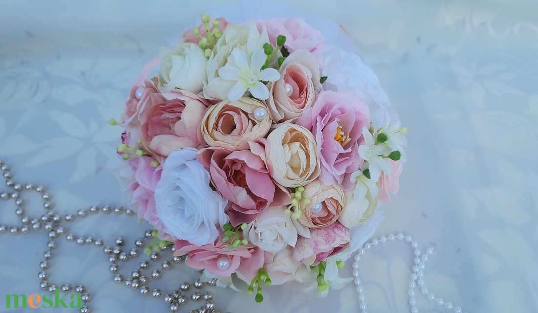 Örökcsokor selyemrózsákból rózsaszín, fehér, ekrü színű menyasszonyi  - esküvő - menyasszonyi- és dobócsokor - Meska.hu
