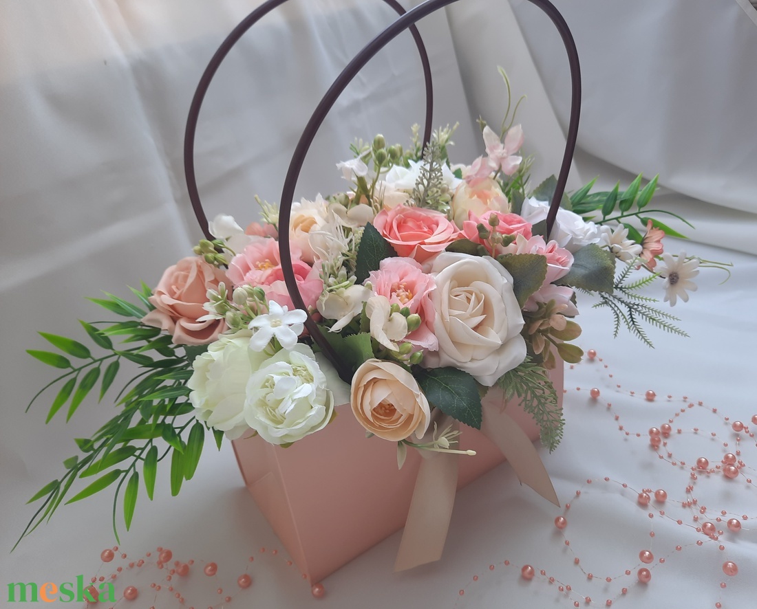 Virágtáska - otthon & életmód - dekoráció - asztal és polc dekoráció - asztaldísz - Meska.hu