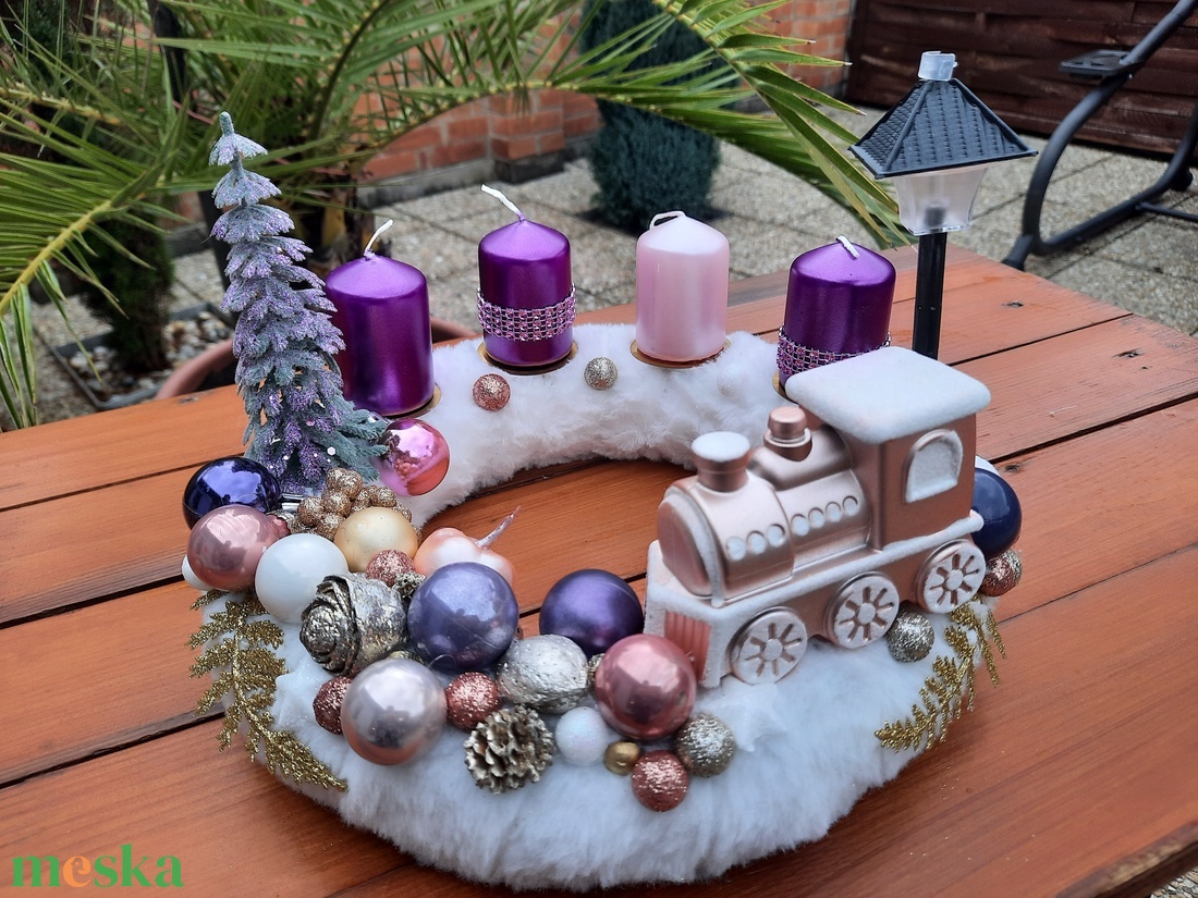 Adventi koszorú világító kandelláberrel, 3 lila,1 rózsaszín gyertyával - karácsony - adventi díszek - adventi koszorú - Meska.hu Adventi koszorú világító kandelláberrel, 3 lila,1 rózsaszín gyertyával - karácsony - adventi díszek - adventi koszorú - Meska.hu