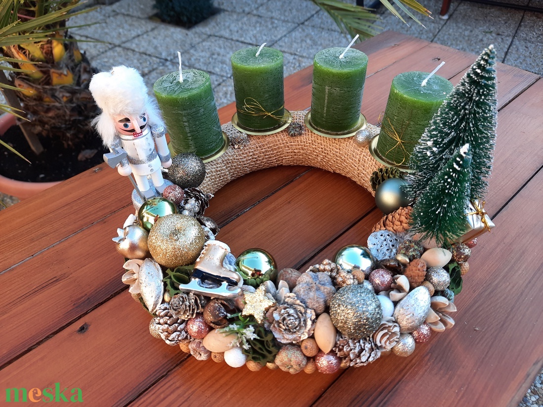 Adventi koszorú diótörővel  - karácsony - adventi díszek - adventi koszorú - Meska.hu