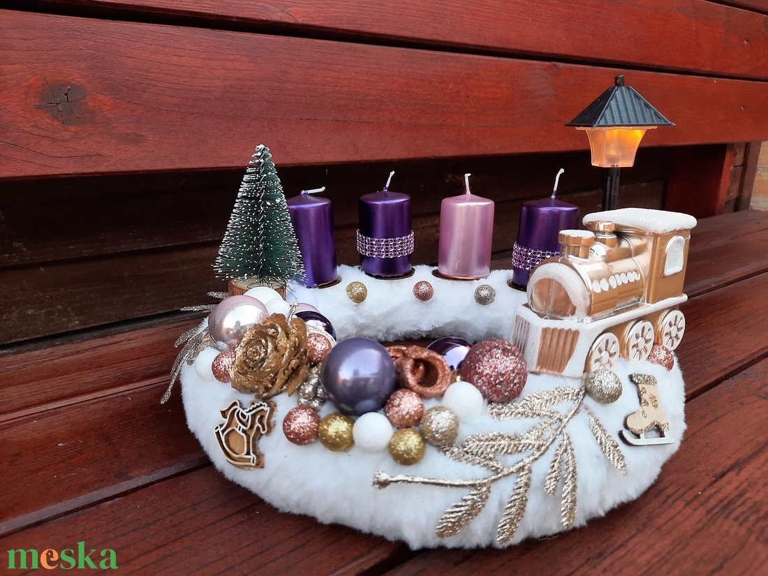 Adventi koszorú világító kandelláberrel, 3 lila,1 rózsaszín gyertyával - karácsony - adventi díszek - adventi koszorú - Meska.hu Adventi koszorú világító kandelláberrel, 3 lila,1 rózsaszín gyertyával - karácsony - adventi díszek - adventi koszorú - Meska.hu