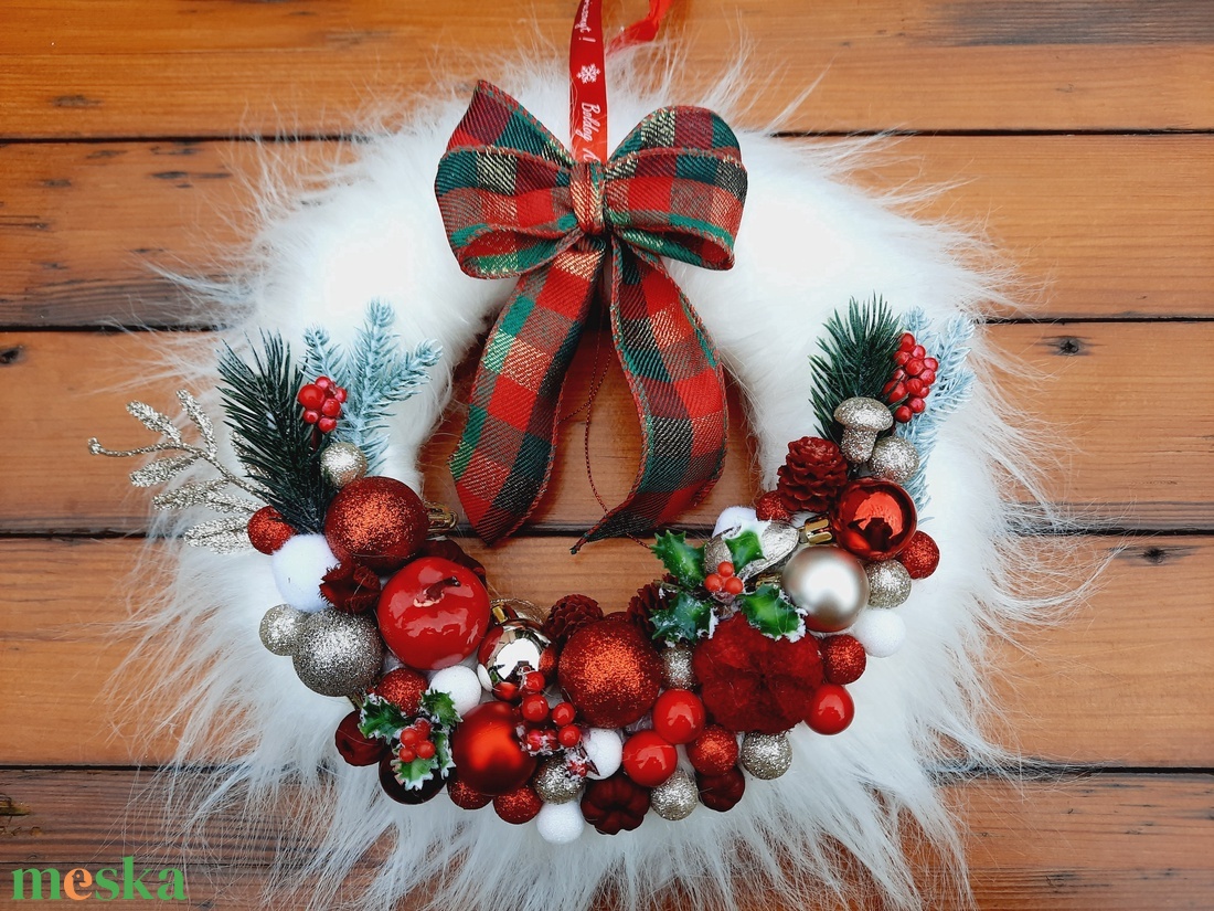 Karácsonyi ajtódísz, piros, pezsgő színű - karácsony - karácsonyi lakásdekoráció - karácsonyi ajtódíszek - Meska.hu Karácsonyi ajtódísz, piros, pezsgő színű - karácsony - karácsonyi lakásdekoráció - karácsonyi ajtódíszek - Meska.hu