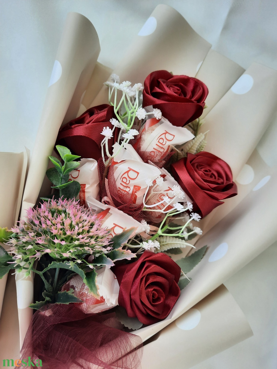 Raffaello csokor szaténrózsával - otthon & életmód - dekoráció - virágdekoráció - virágdíszítő kellékek - Meska.hu