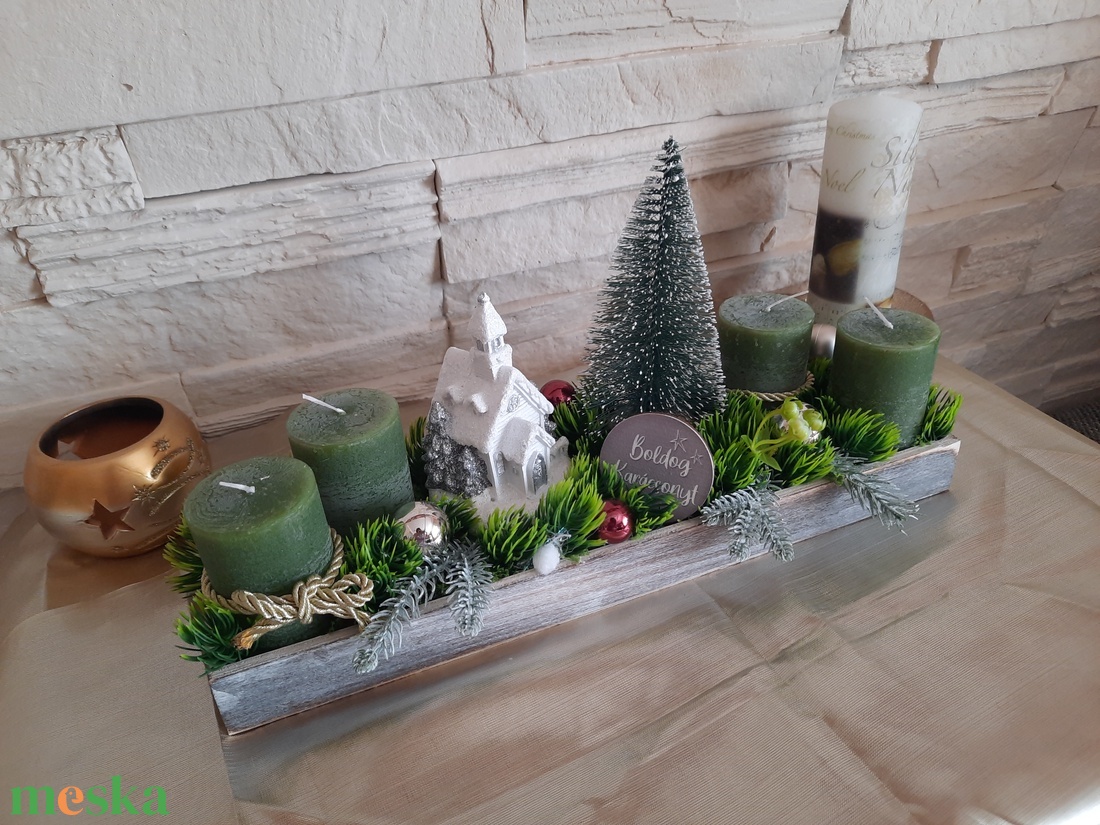 Adventi asztaldísz zöld,fehér - karácsony - adventi díszek - adventi koszorú - Meska.hu
