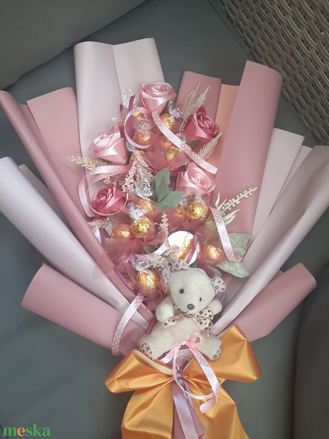 Csokicsokor  - otthon & életmód - vallás - temetkezési tárgy - sírcsokor, virág dekoráció - Meska.hu