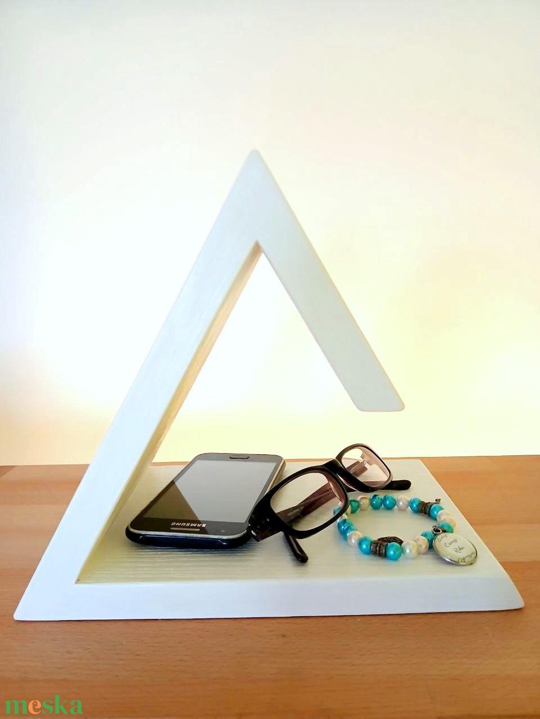 Könyves asztali rendező  telefon, óra, szemüveg tartó - otthon & életmód - tárolás & rendszerezés - íróasztali tároló - Meska.hu