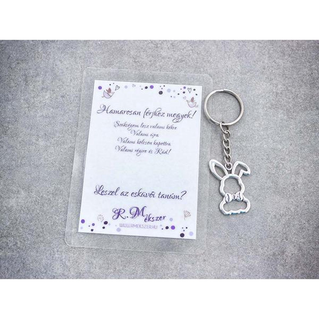 Hamarosan férjhez megyek stílusos nyuszi medálos kulcstartó - esküvő - meghívó & kártya - tanú felkérő - Meska.hu