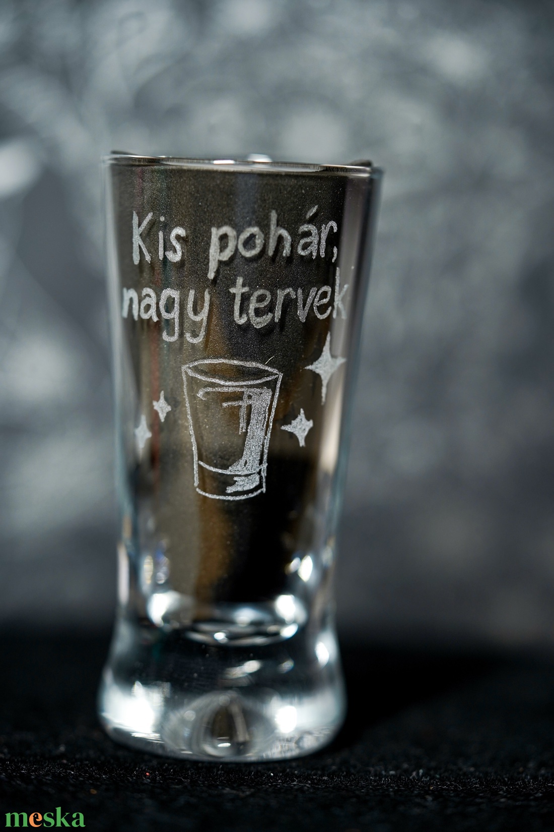 Vicces gravírozott felespohár � Kis pohár, nagy tervek - otthon & életmód - konyhafelszerelés, tálalás - tálalás - pálinkás poharak, szettek - Meska.hu