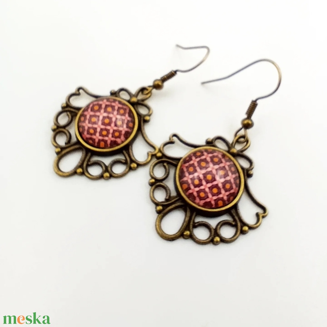 Vintage rózsaszín üveglencsés fülbevaló  - ékszer - fülbevaló - csillár fülbevaló - Meska.hu