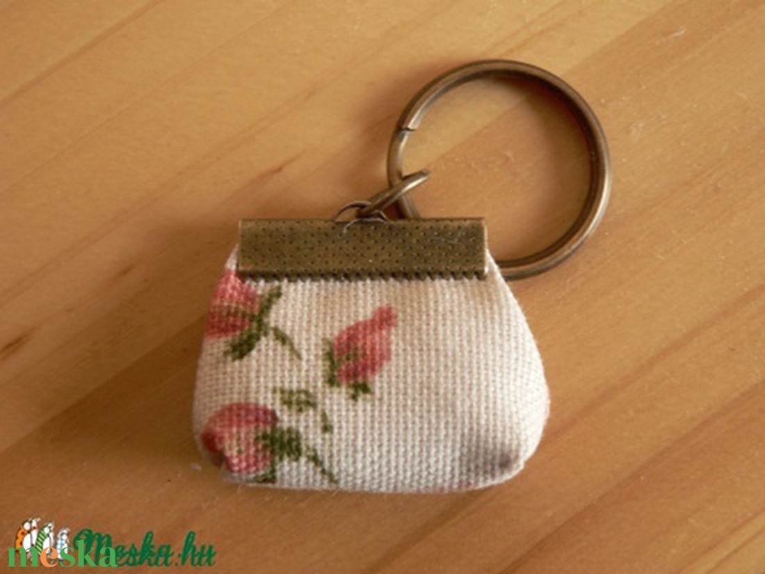 Táskás kulcstartó - táska & tok - kulcstartó & táskadísz - kulcstartó - Meska.hu