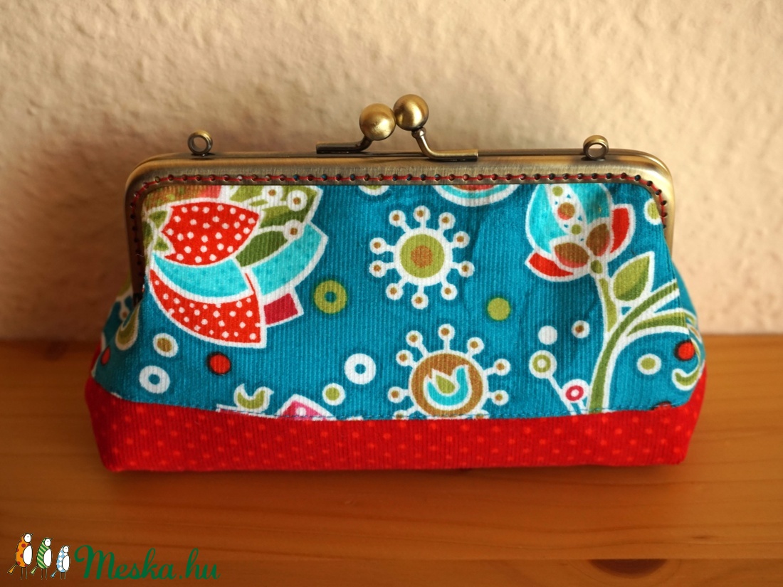 Virágos neszi  - táska & tok - neszesszer - Meska.hu