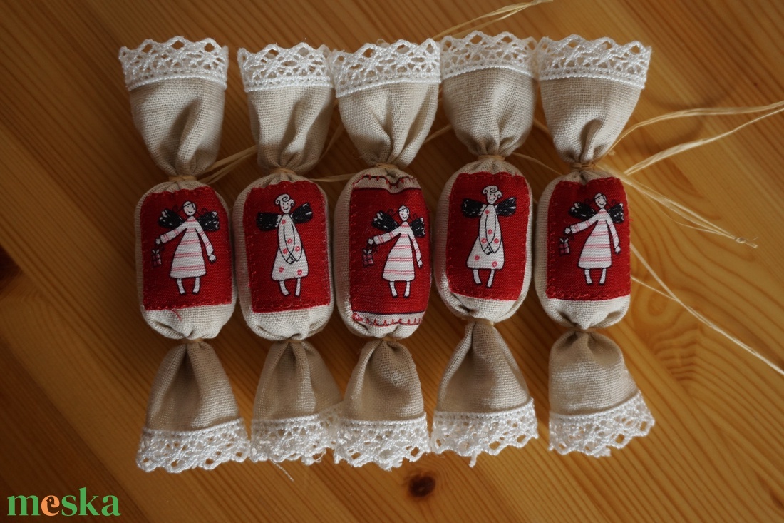 Szegfűszeg illatú angyalkás szaloncukor  - karácsony - karácsonyi lakásdekoráció - karácsonyfadíszek - Meska.hu Szegfűszeg illatú angyalkás szaloncukor  - karácsony - karácsonyi lakásdekoráció - karácsonyfadíszek - Meska.hu