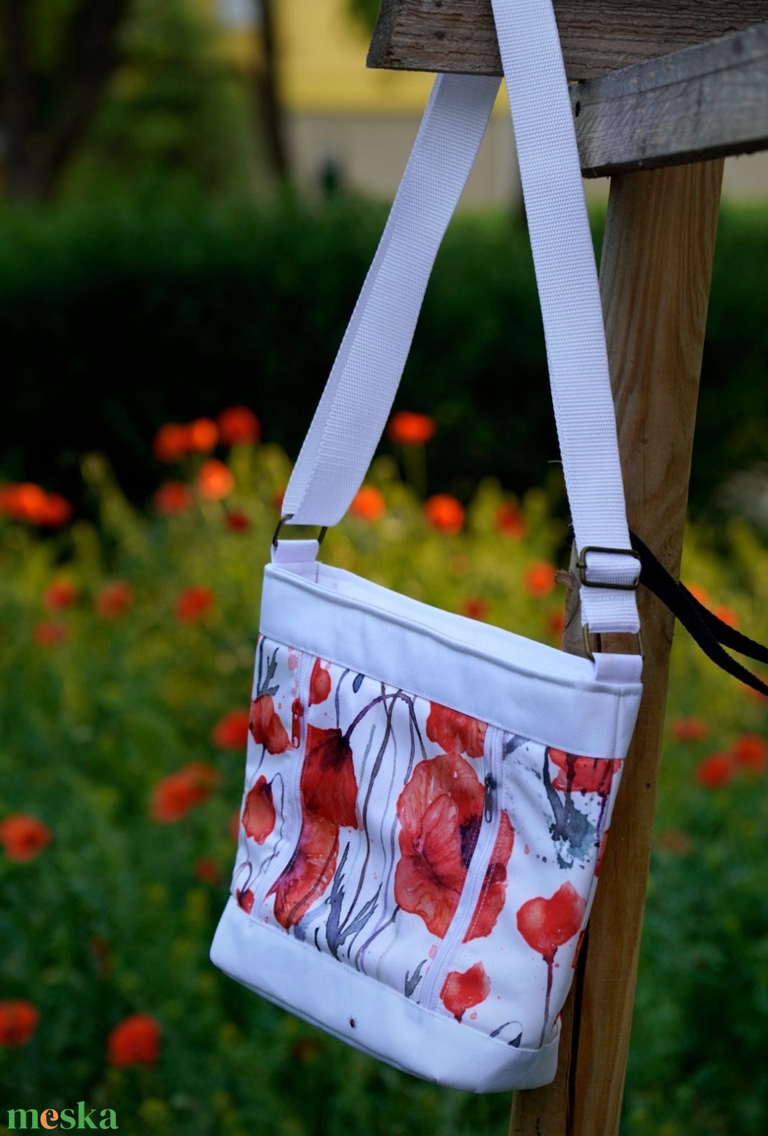 Pipacsos válltáska - táska & tok - kézitáska & válltáska - vállon átvethető táska - Meska.hu