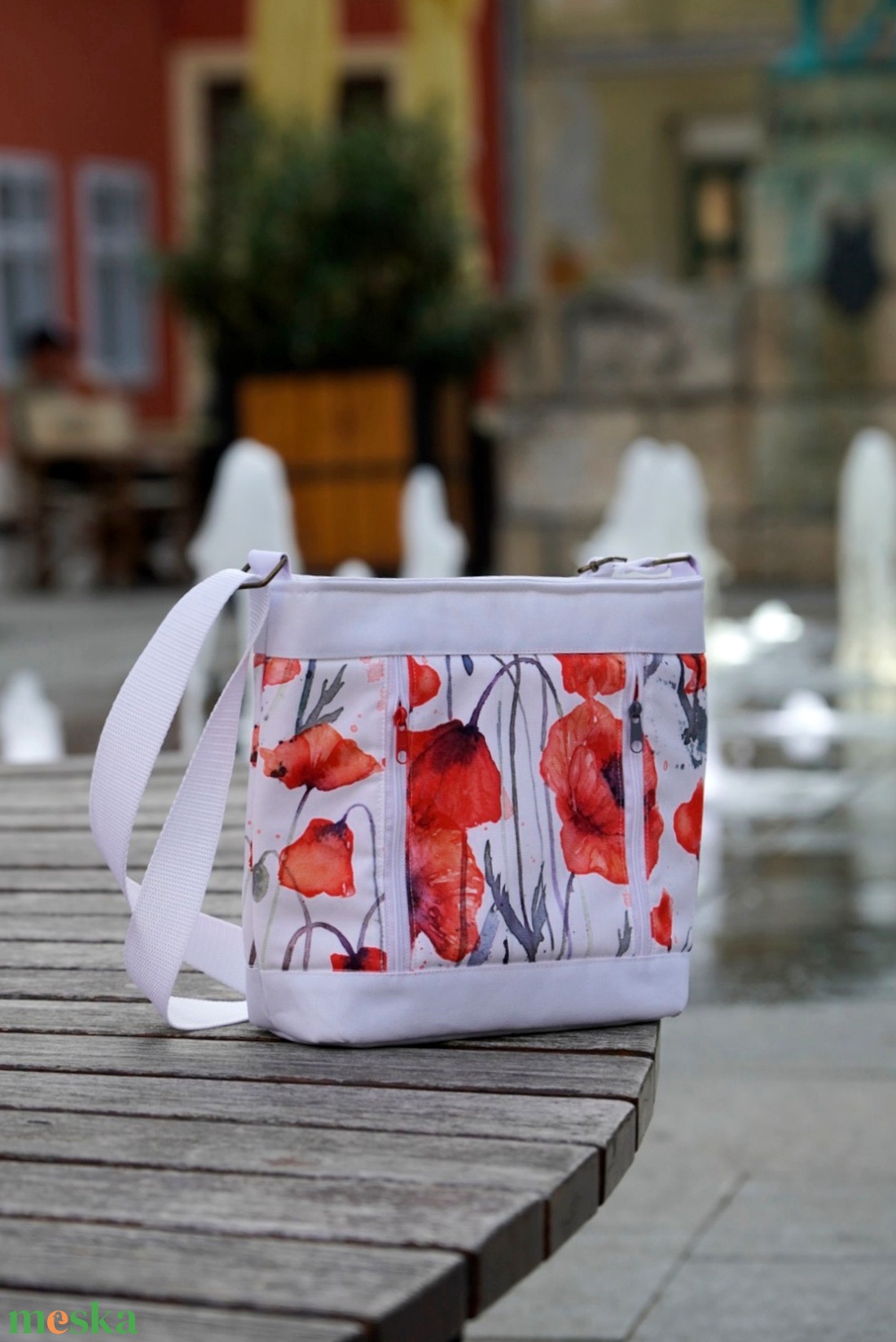 Pipacsos válltáska - táska & tok - kézitáska & válltáska - vállon átvethető táska - Meska.hu