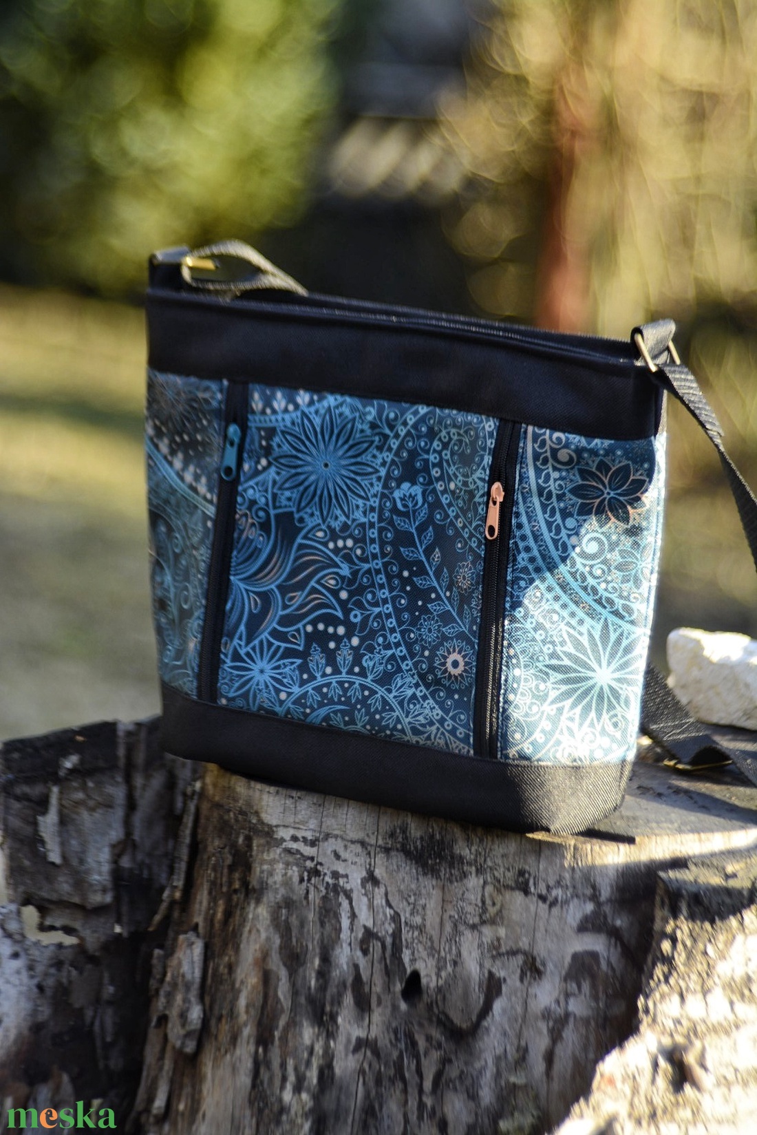 Mintás válltáska - táska & tok - kézitáska & válltáska - vállon átvethető táska - Meska.hu