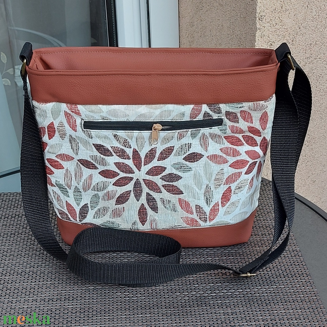  Mintás válltáska - táska & tok - kézitáska & válltáska - vállon átvethető táska - Meska.hu